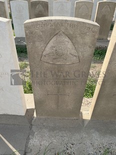 BAGHDAD (NORTH GATE) WAR CEMETERY - KING, T